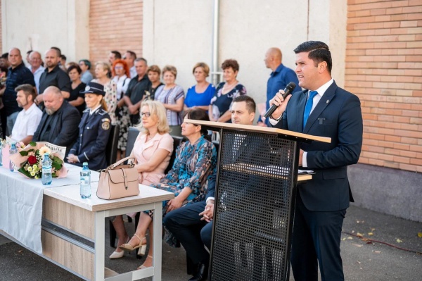 Mesajul deputatului Adrian Cozma de Ziua Educației