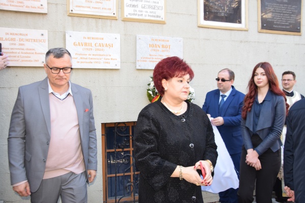 Placă comemorativă pentru remarcabilul profesor Ioan Boț de la Colegiul Național Mihai Eminescu din Satu Mare