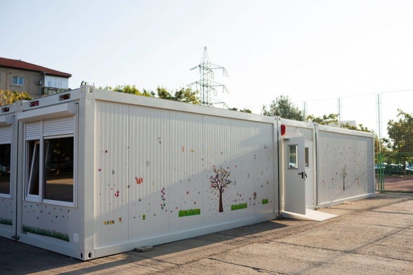 Elevii români nu au condiții de studiu similare celor ale minoritarilor din România