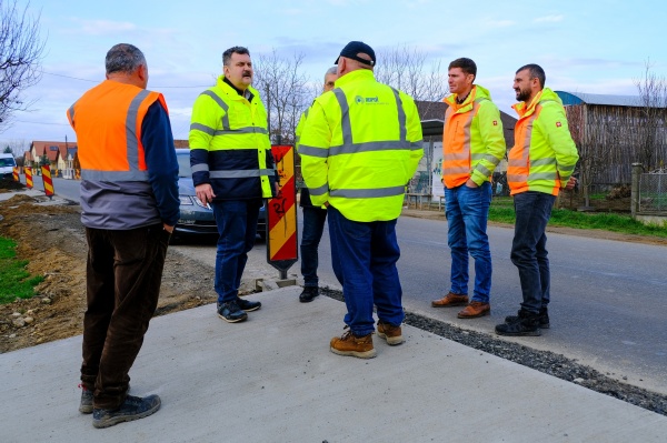 Președintele CJ Satu Mare discriminează sătmărenii. Asfalt doar pentru cine vrea el nu pentru cine are nevoie