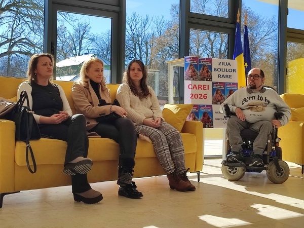 Dezbatere de Ziua Bolilor Rare la Carei. A participat și primarul care a anulat facilitățile fiscale persoanelor cu dizabilități