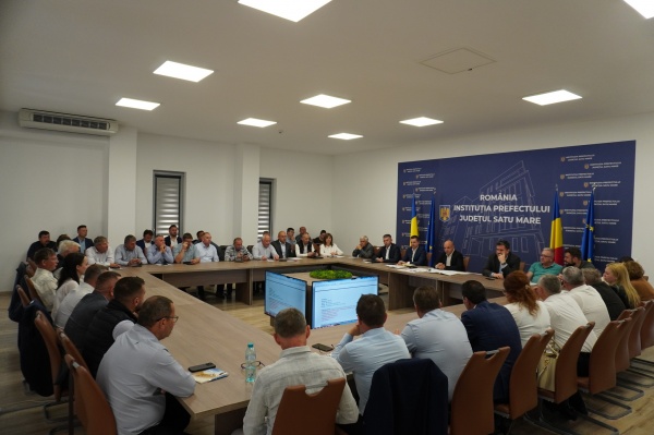 Primarii județului Satu Mare, mobilizați de urgență pentru salvarea proiectelor PNRR. A lipsit primarul din Carei