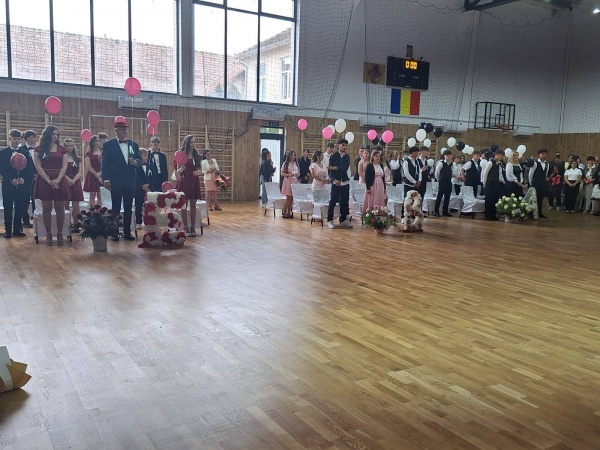 O nouă promoție de absolvenți la Școala Gimnazială nr.1 Carei