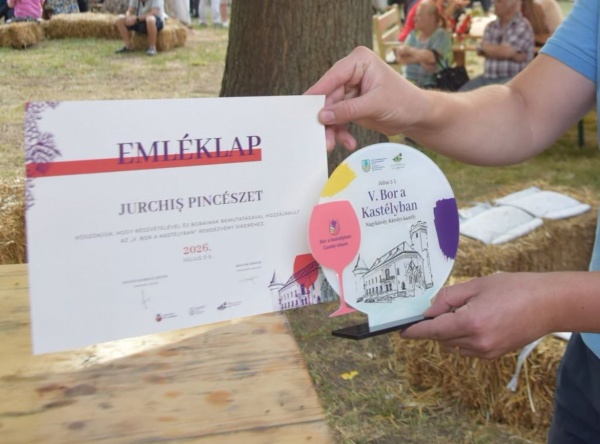 Deznaționalizare pe bani publici la un festival din Carei. Pataki Csaba și Magyar Lorand girează cu prezența